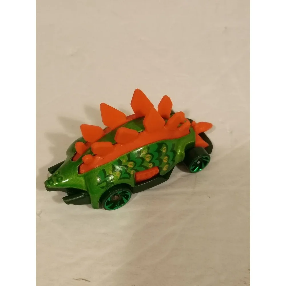 Hot Wheels Motosaurus 2016 Metallic Green Orange Dinosaur Street Beasts Car